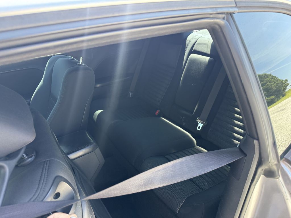 2014 Dodge Challenger Image 6