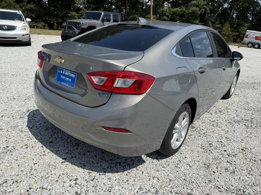 2017 Chevrolet Cruze Image 3
