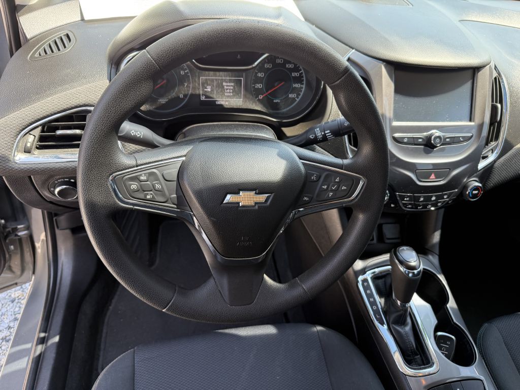 2017 Chevrolet Cruze Image 7