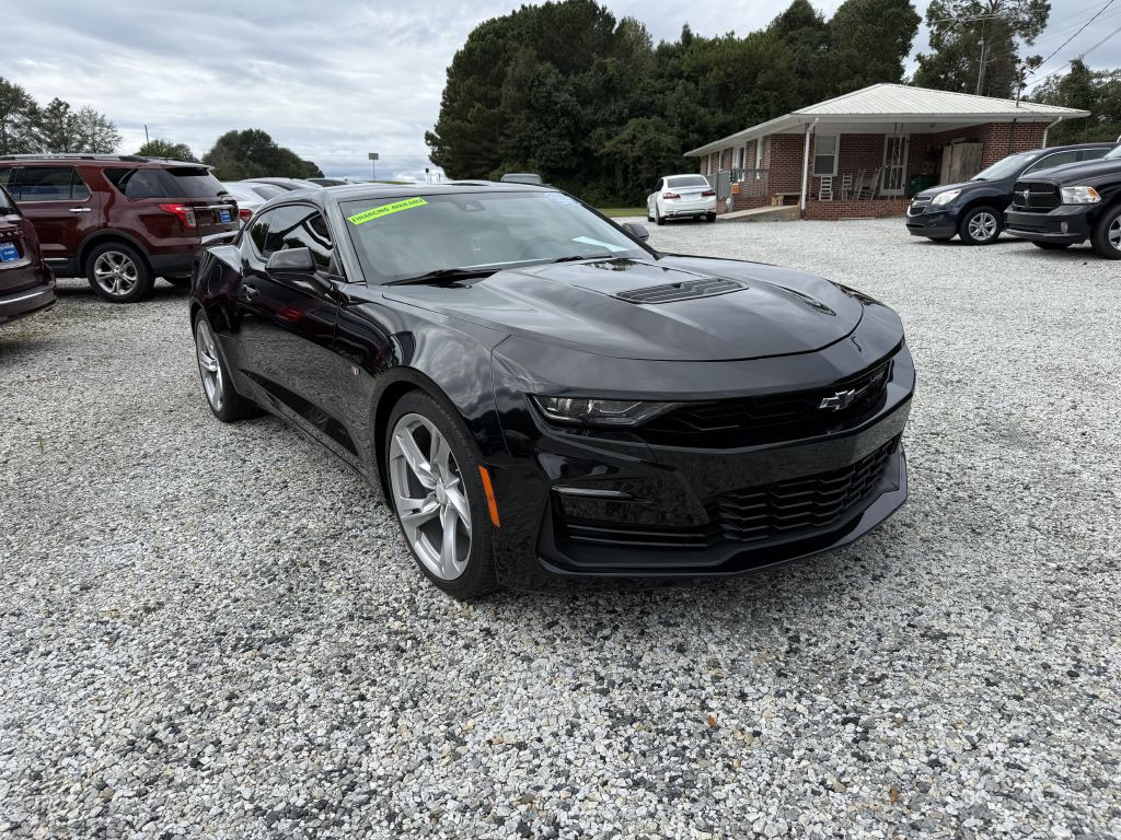 2020 Chevrolet Camaro Image 2