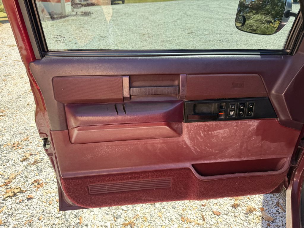1988 GMC Gmt-400 Image 8