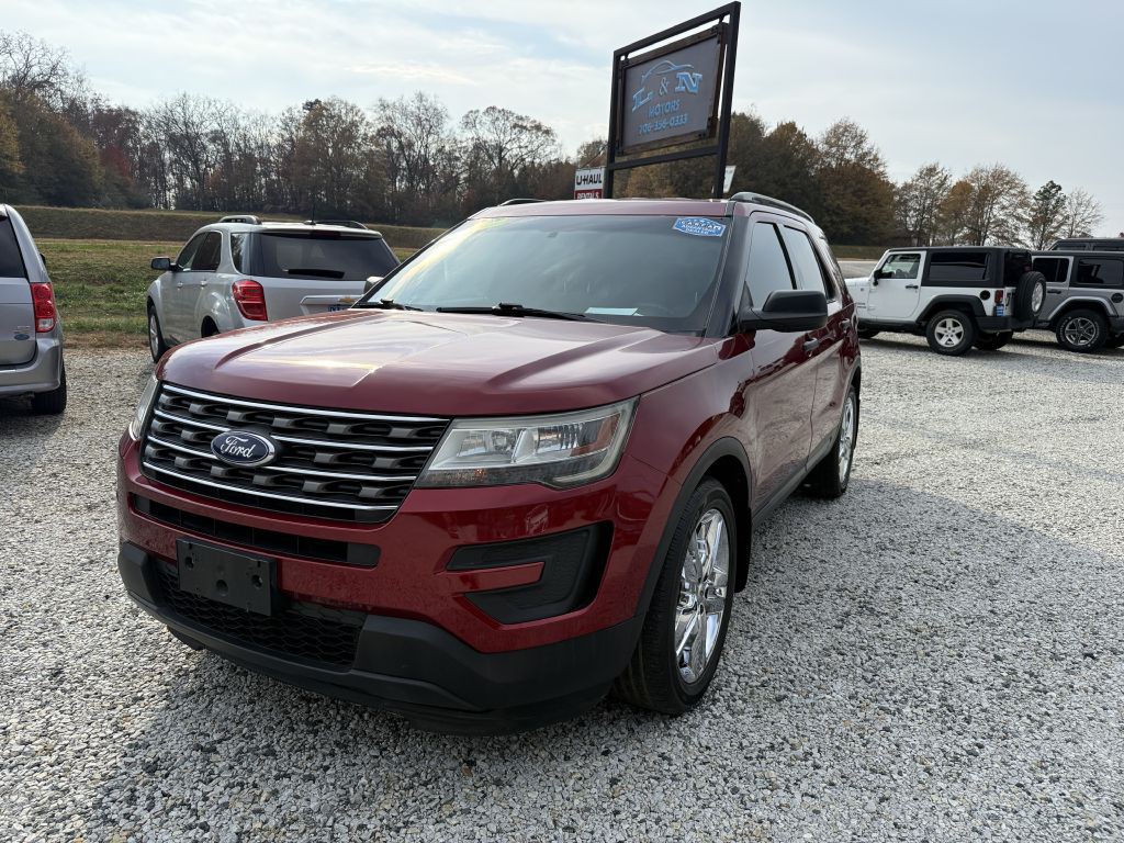 2017 Ford Explorer Image 1
