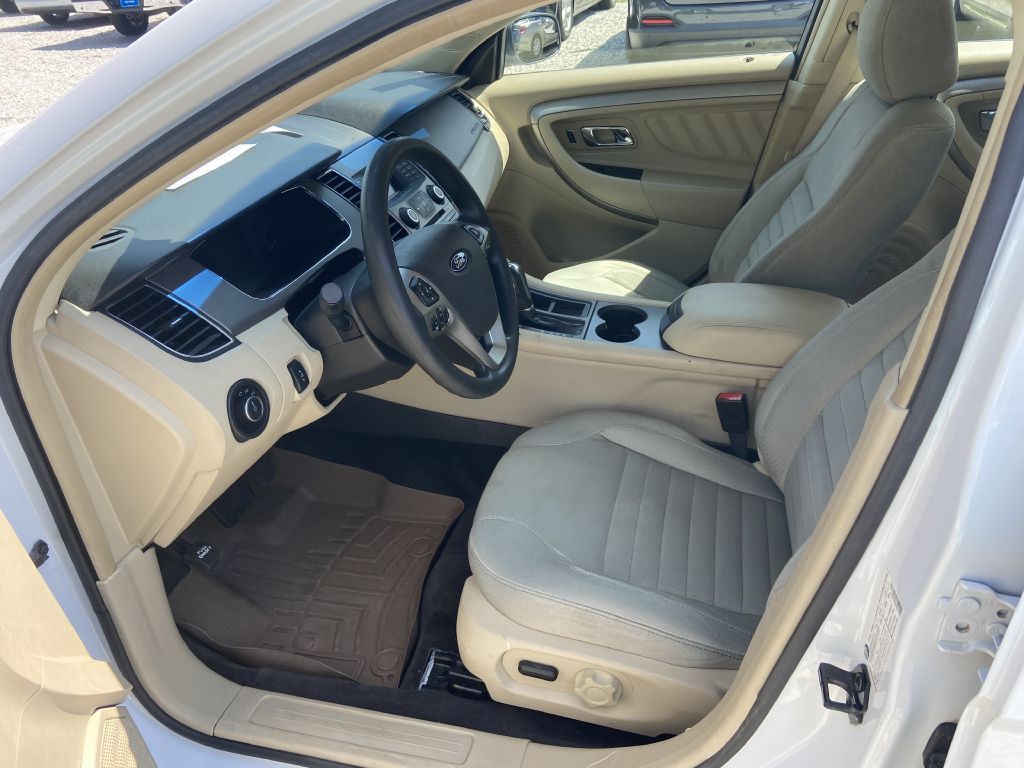 2013 Ford Taurus Image 5