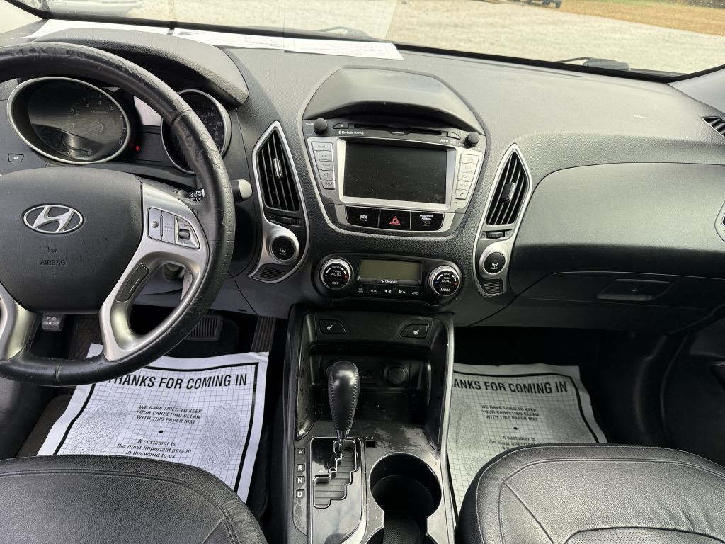 2012 Hyundai Tucson Image 9