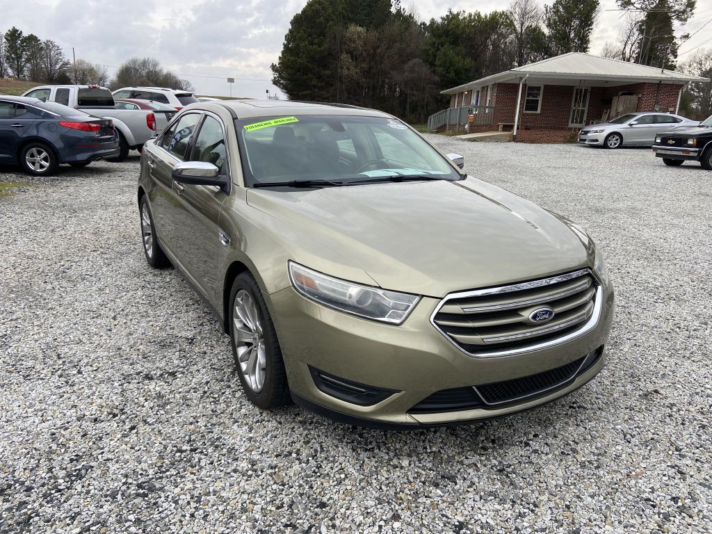 2013 Ford Taurus Image 2
