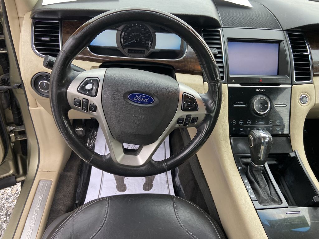 2013 Ford Taurus Image 8