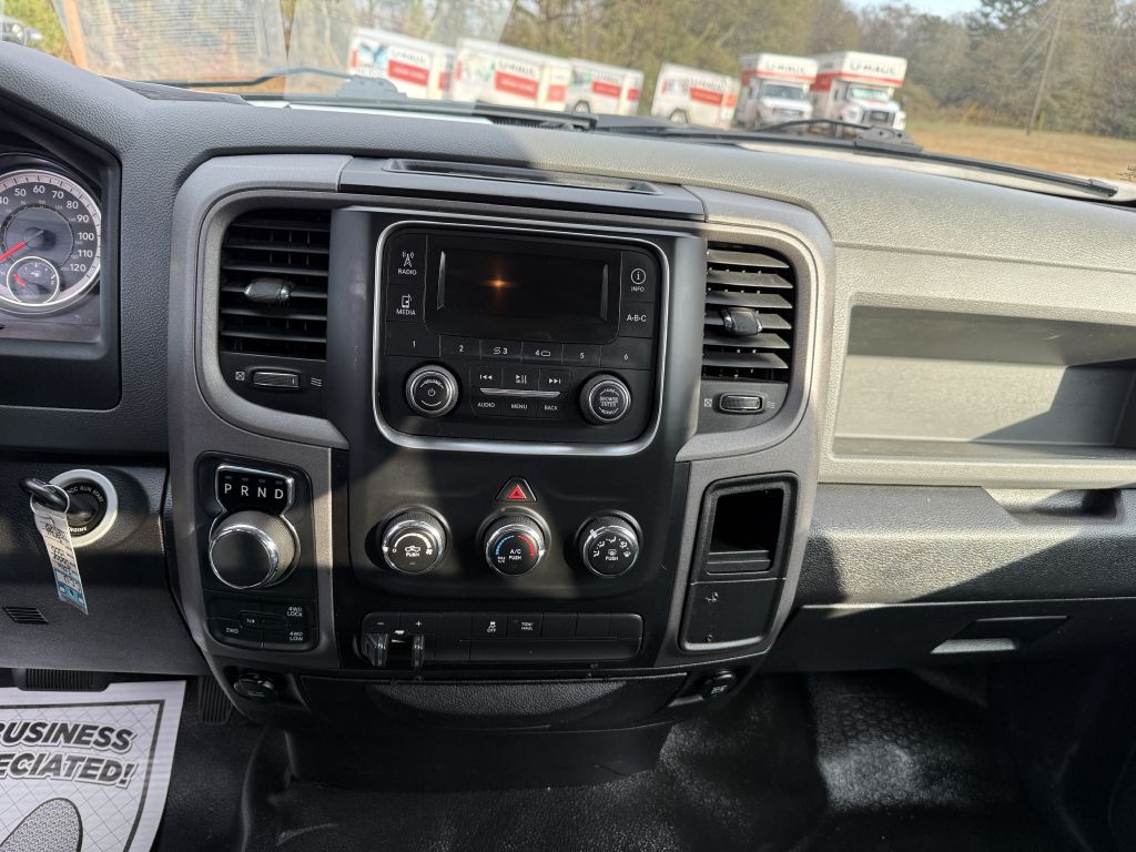 2016 RAM 1500 Image 9