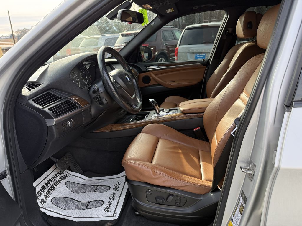 2010 BMW X5 Image 5