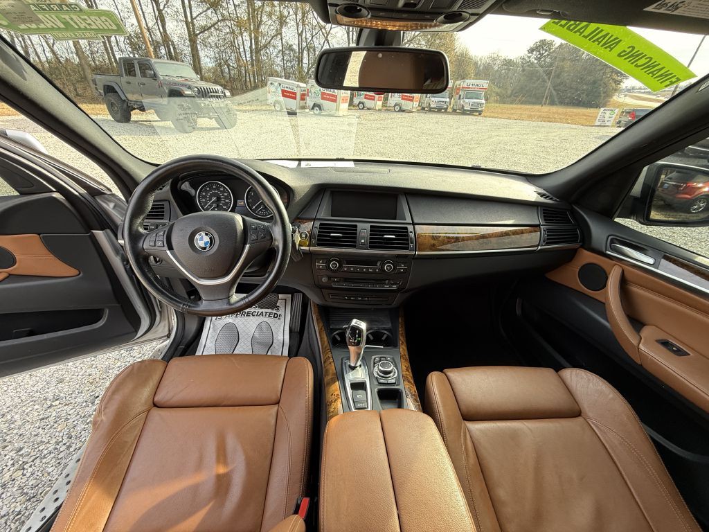 2010 BMW X5 Image 9