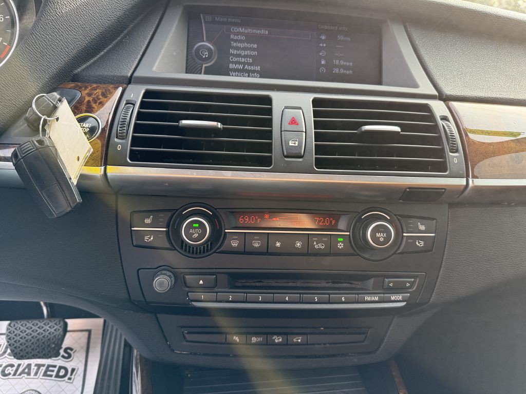 2010 BMW X5 Image 10