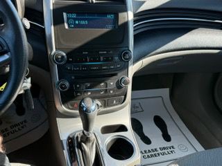 2014 Chevrolet Malibu Image 8