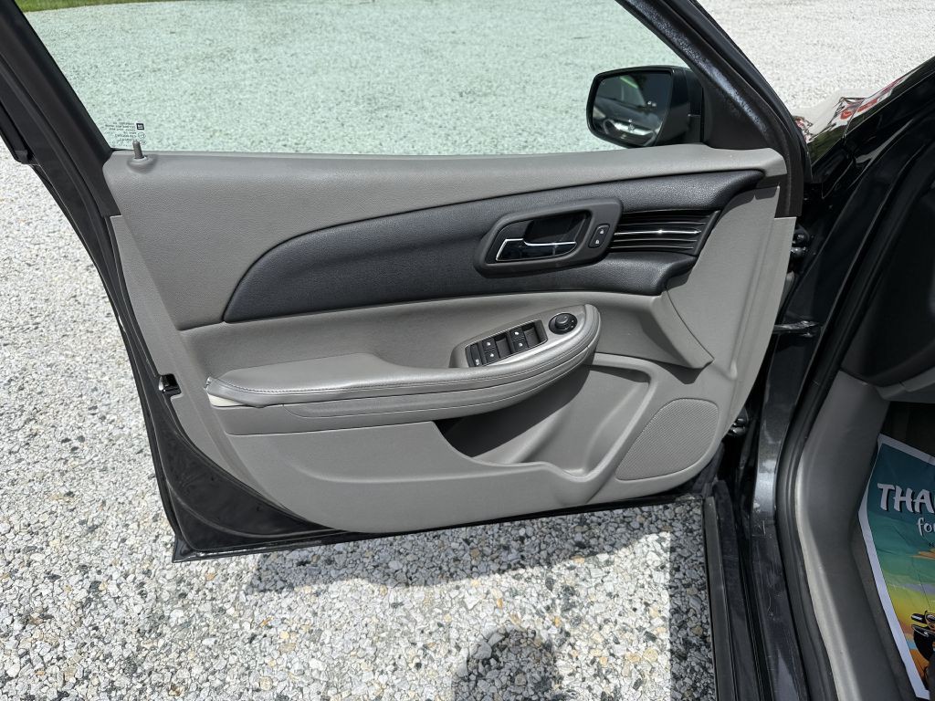 2014 Chevrolet Malibu Image 9