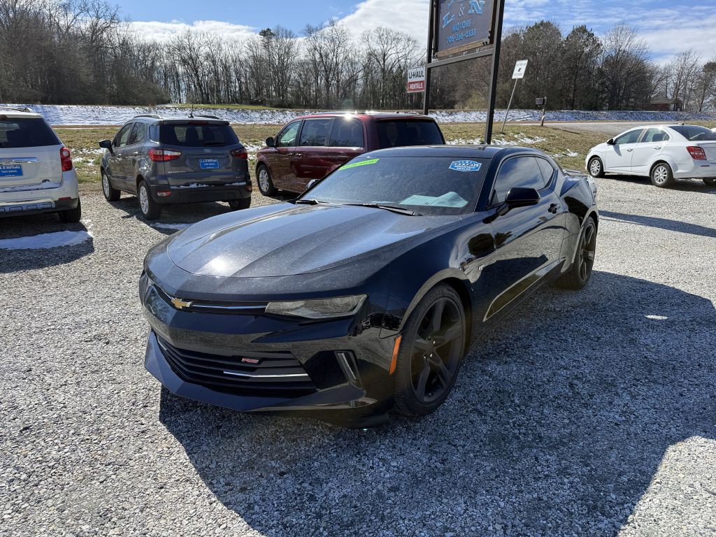 2017 Chevrolet Camaro Image 1