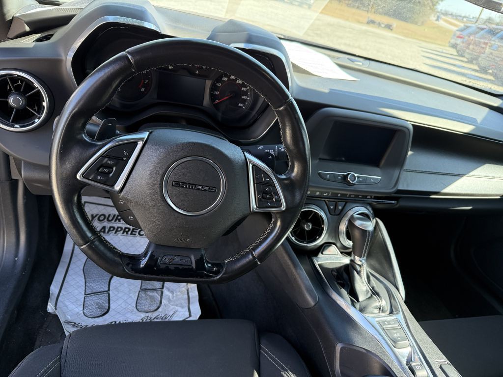 2017 Chevrolet Camaro Image 7