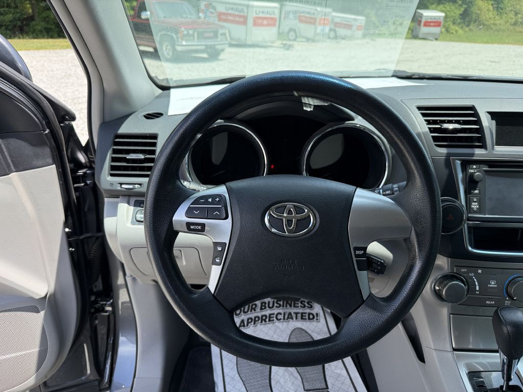 2013 Toyota Highlander Image 8