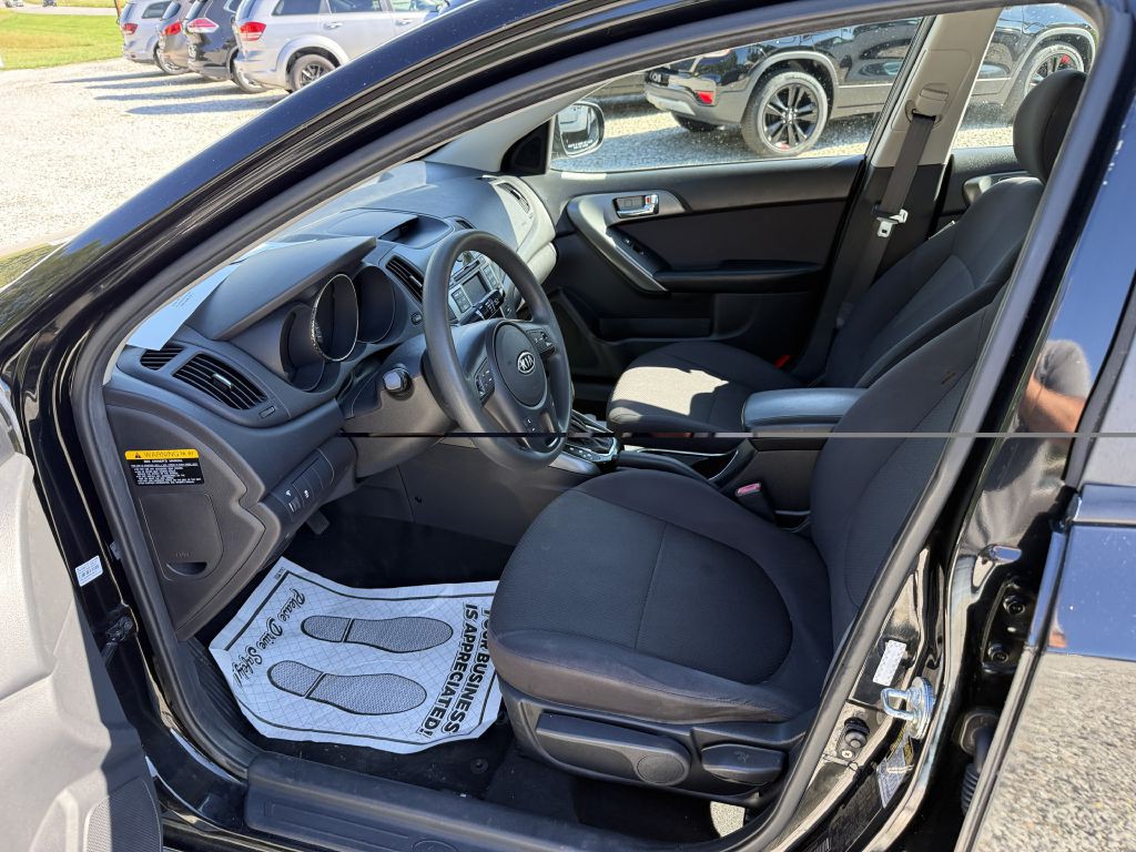 2013 Kia Forte Image 5