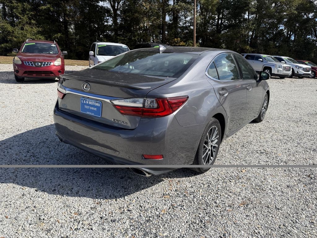 2016 Lexus ES Image 3
