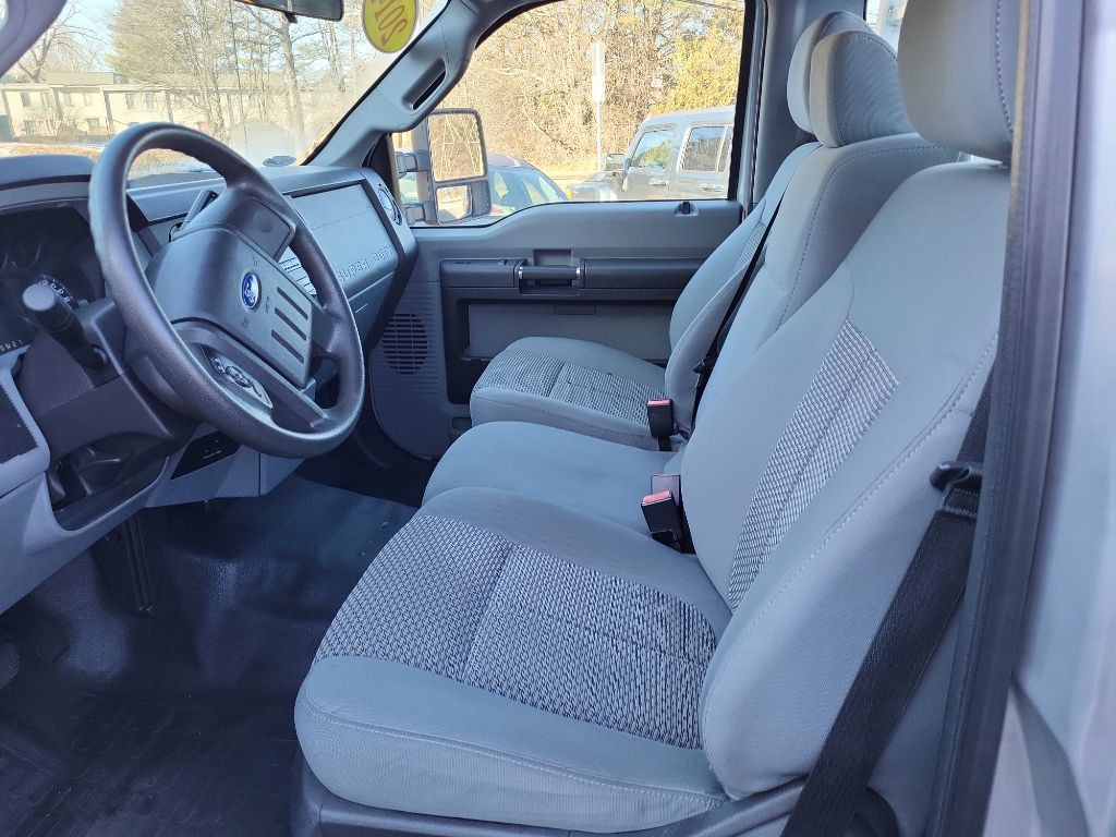2015 Ford F-250 Image 9