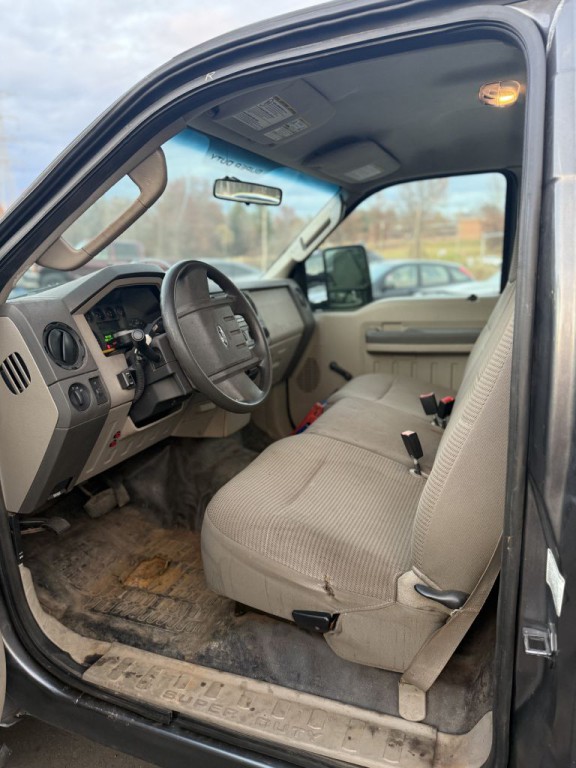 2008 Ford F-350 Image 10