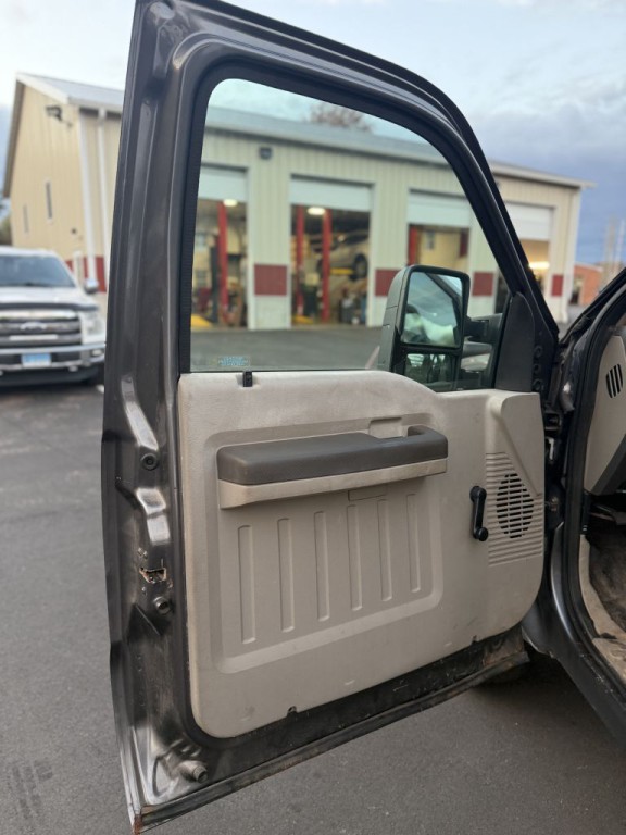 2008 Ford F-350 Image 11
