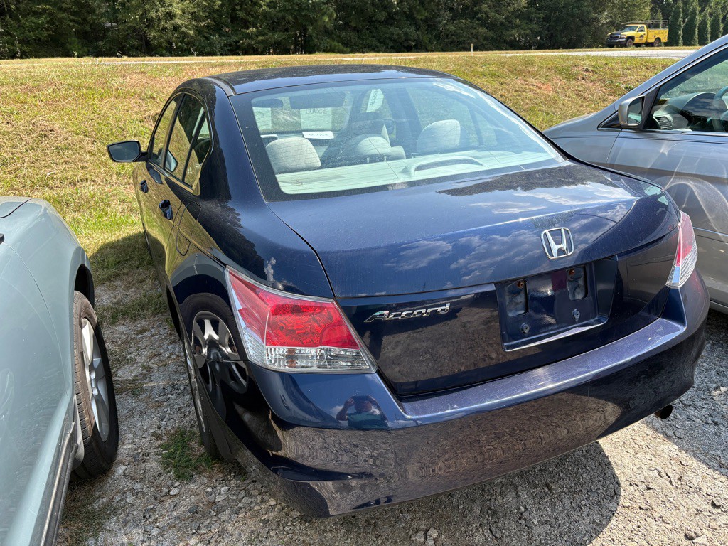 2010 Honda Accord Image 2