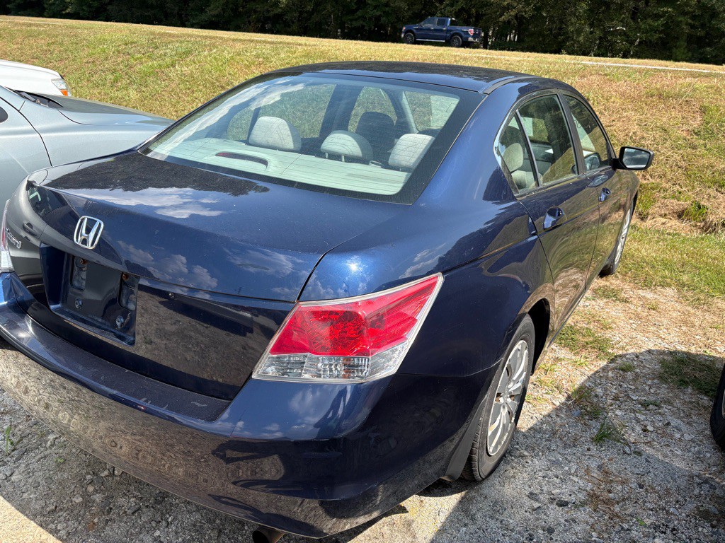 2010 Honda Accord Image 3