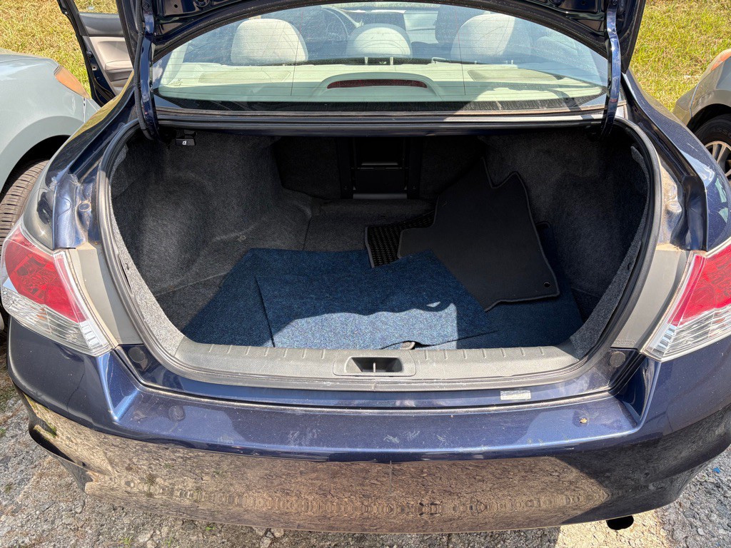 2010 Honda Accord Image 9