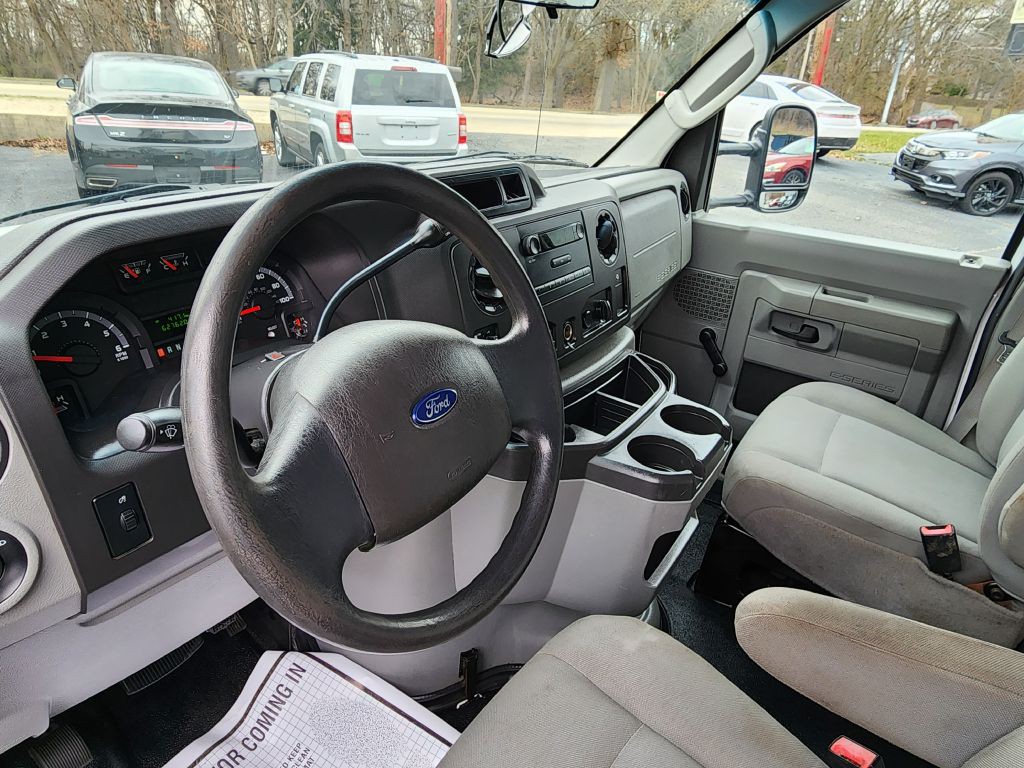 2016 Ford Econoline Image 10