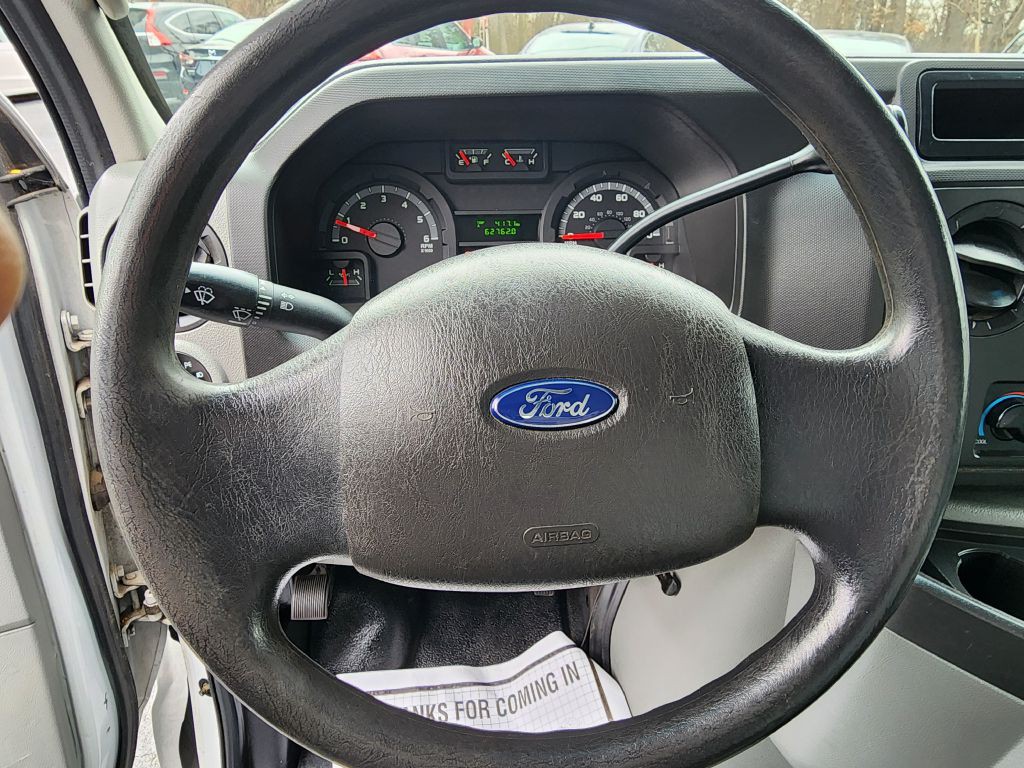 2016 Ford Econoline Image 11