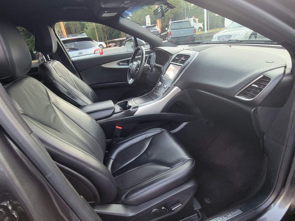 2020 Lincoln Nautilus Image 21