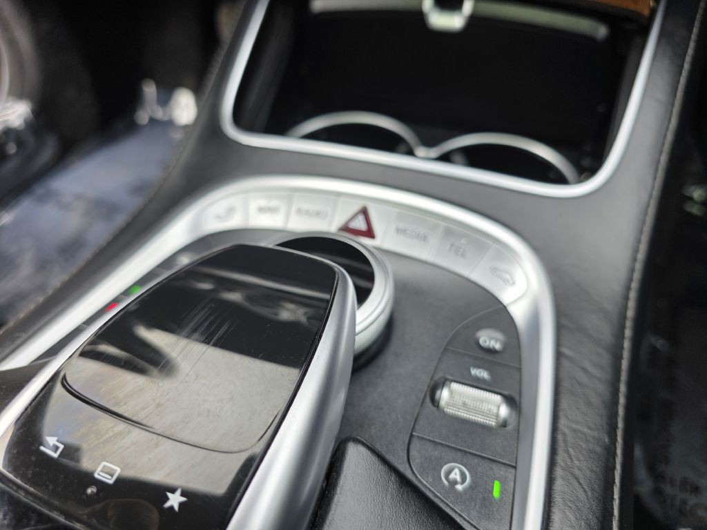 2016 Mercedes-Benz S-Class Image 35