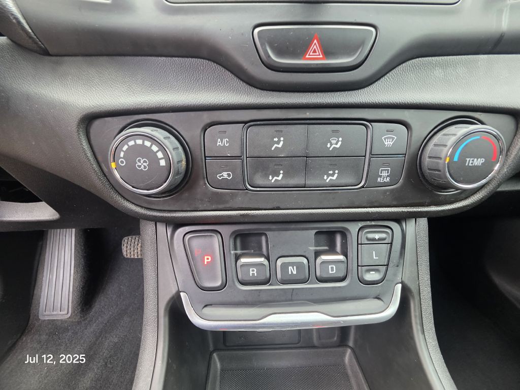 2018 GMC Terrain Image 27