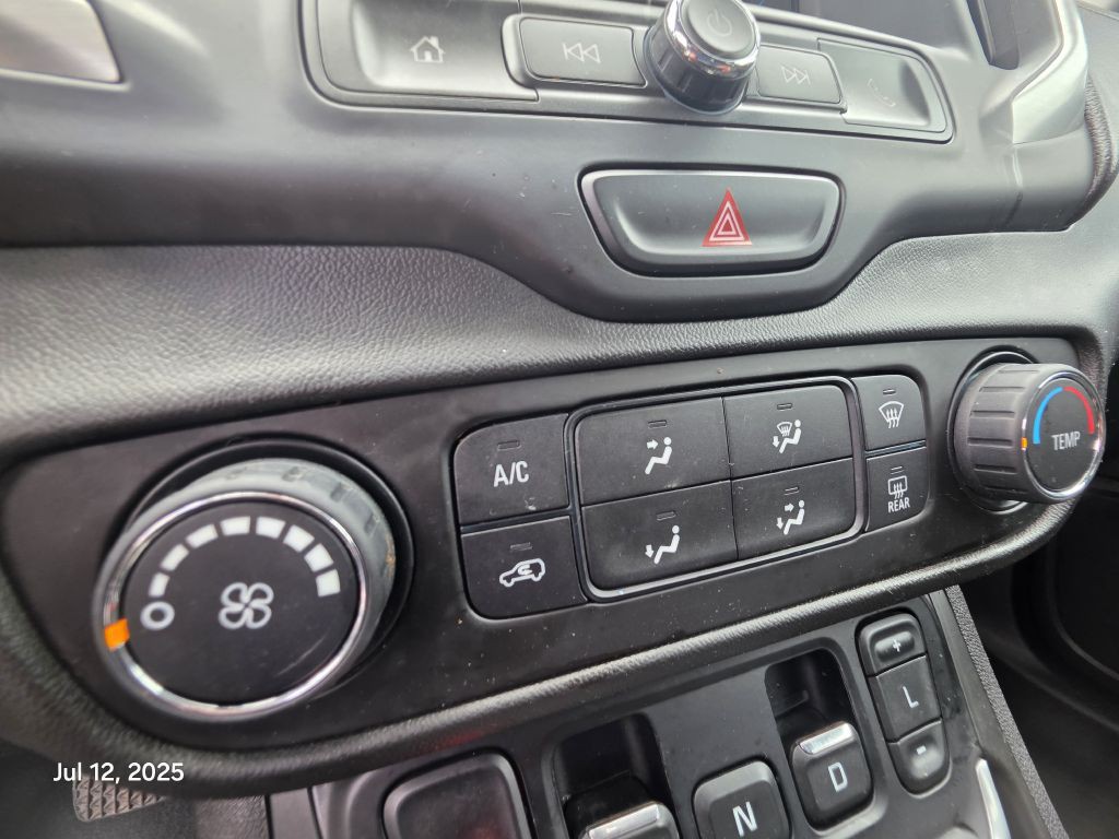 2018 GMC Terrain Image 28