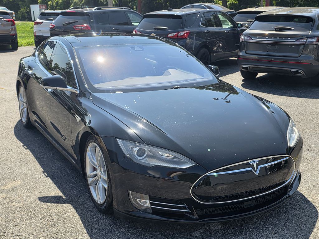 2015 Tesla Model S Image 7