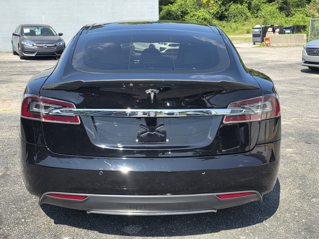 2015 Tesla Model S Image 10