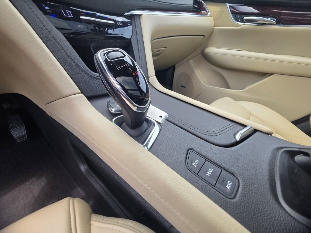 2018 Cadillac XT5 Image 32
