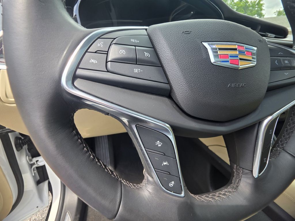 2018 Cadillac XT5 Image 44