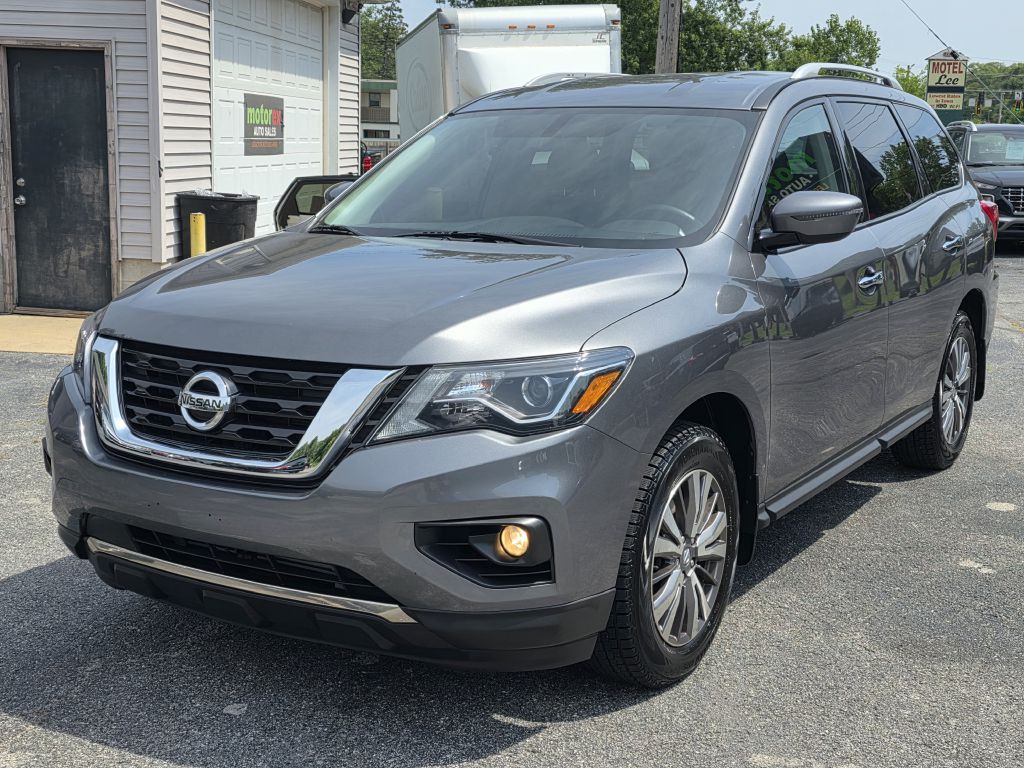 2019 Nissan Pathfinder Image 2