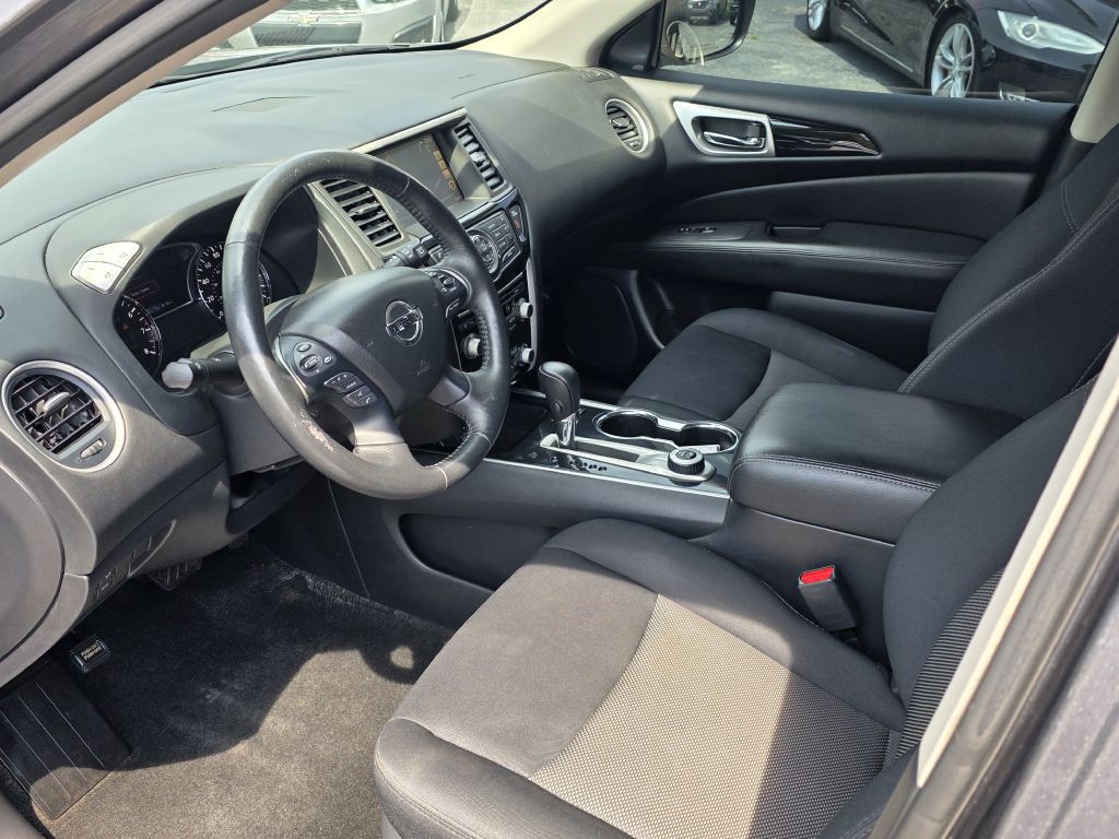 2019 Nissan Pathfinder Image 17