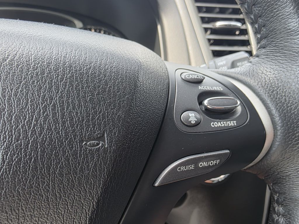 2019 Nissan Pathfinder Image 39