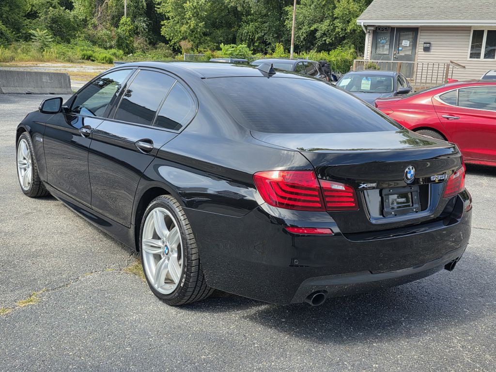 2015 BMW 5 Series Image 11