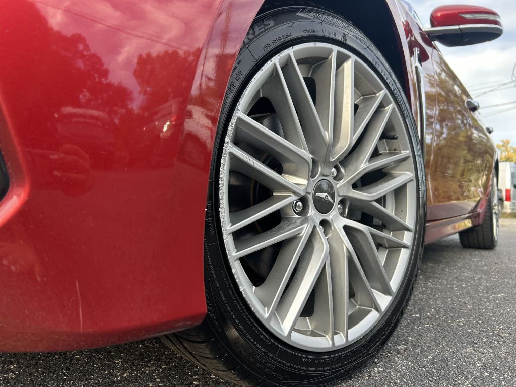 2021 Genesis G70 Image 5