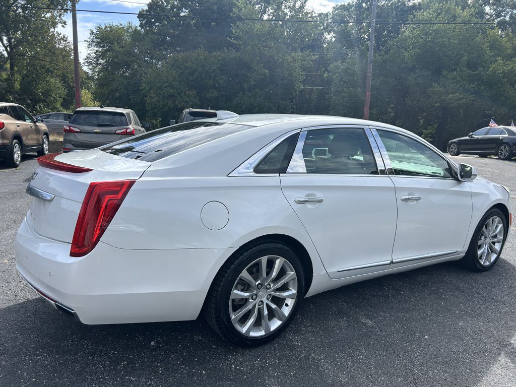 2016 Cadillac XTS Image 2