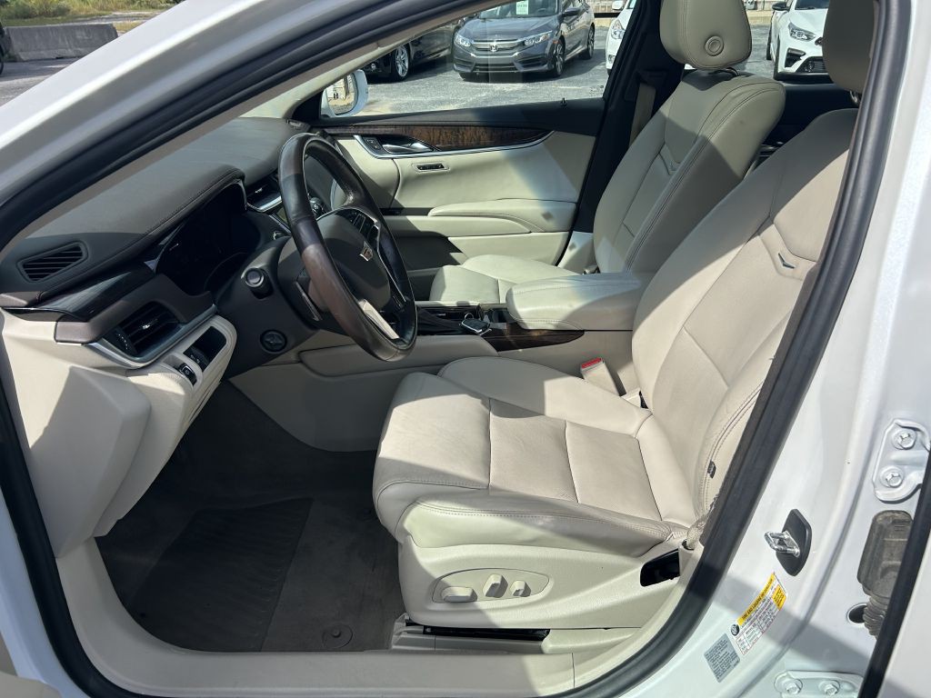 2016 Cadillac XTS Image 12
