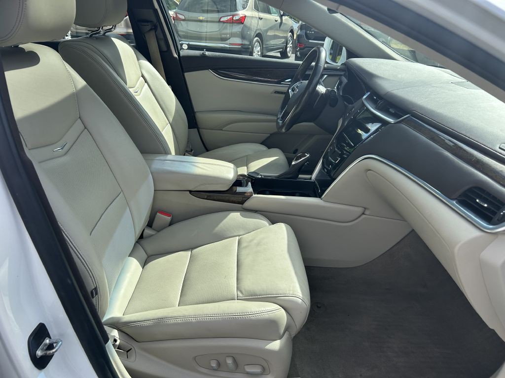 2016 Cadillac XTS Image 16