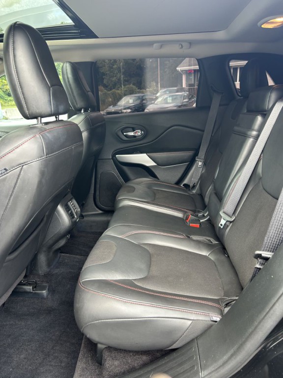 2018 Jeep Cherokee Image 14