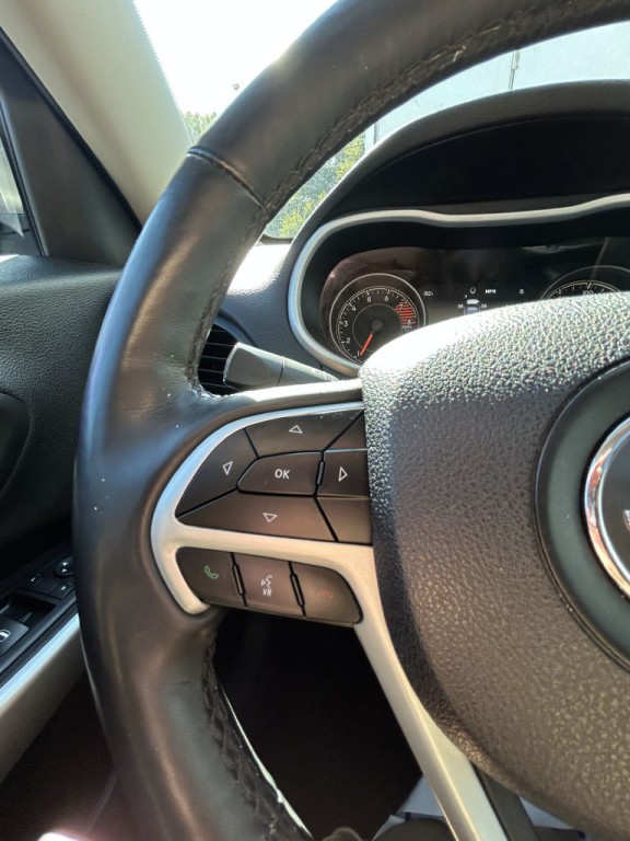 2018 Jeep Cherokee Image 27