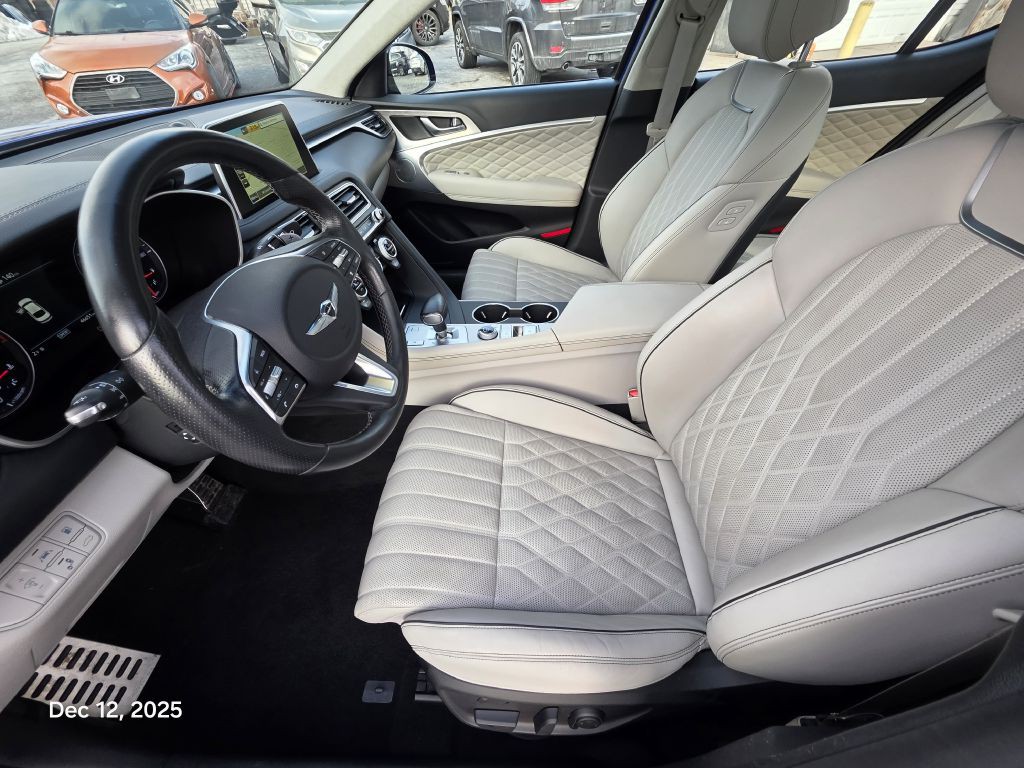 2019 Genesis G70 Image 26