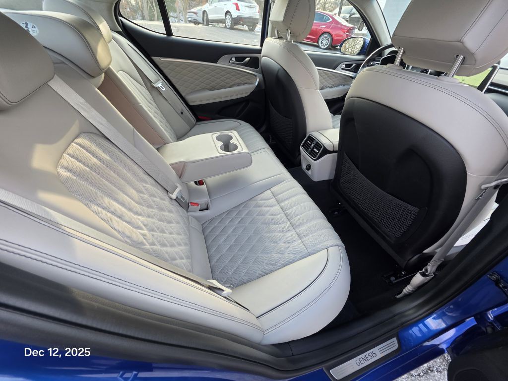 2019 Genesis G70 Image 36