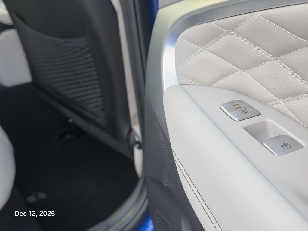 2019 Genesis G70 Image 41